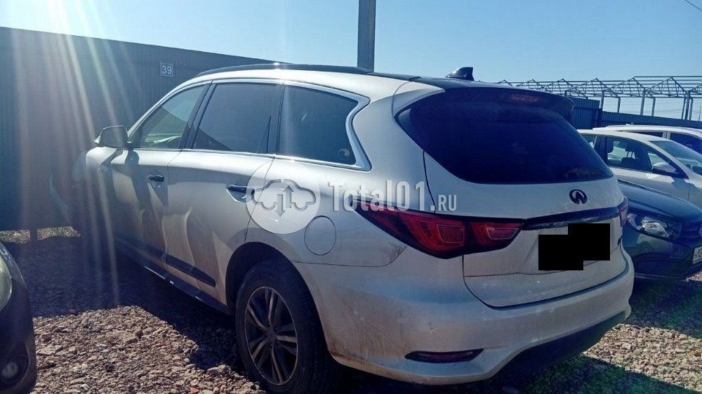 Фото Infiniti QX60 18