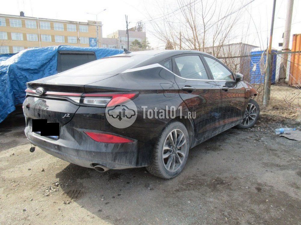 Фото JAC J7 2