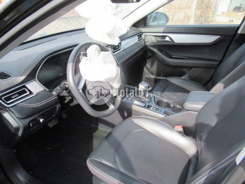 Фото JAC J7 32