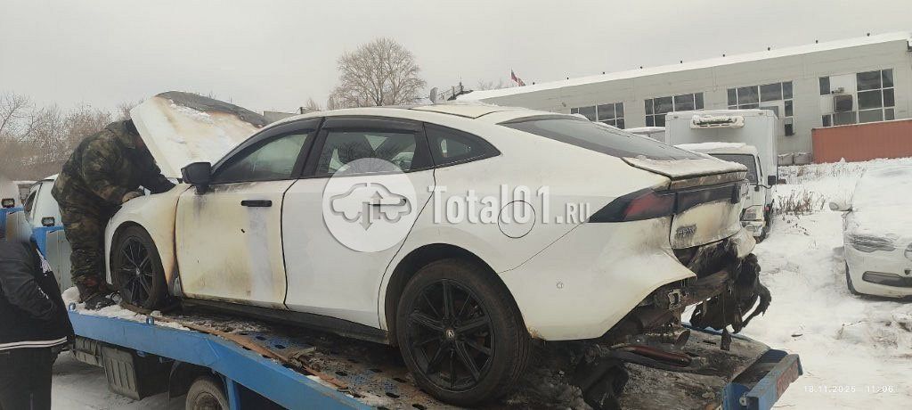 Фото Changan UNI-V 18