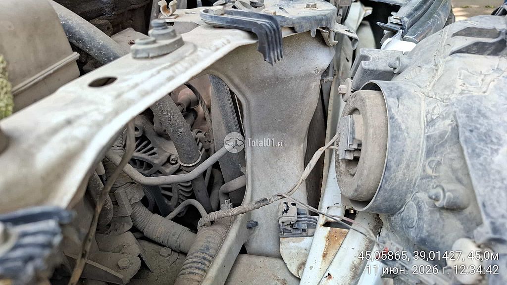 Фото Nissan Sunny 26