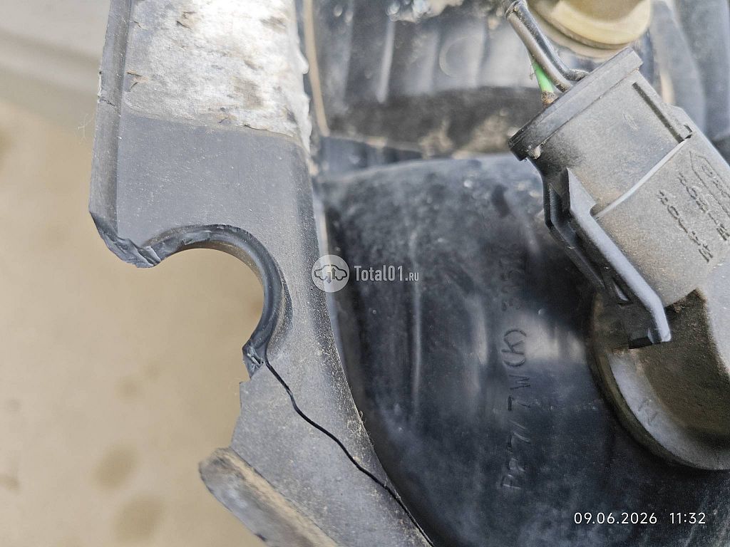 Фото Mazda Tribute 58