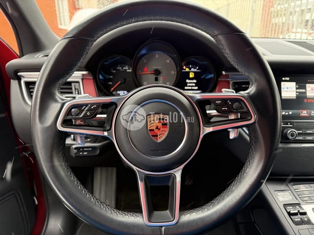 Фото Porsche Macan 24
