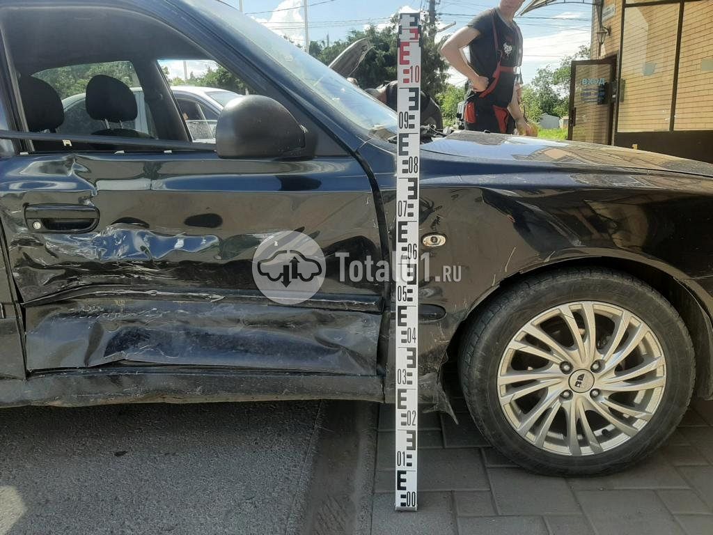 Фото Hyundai Accent 12