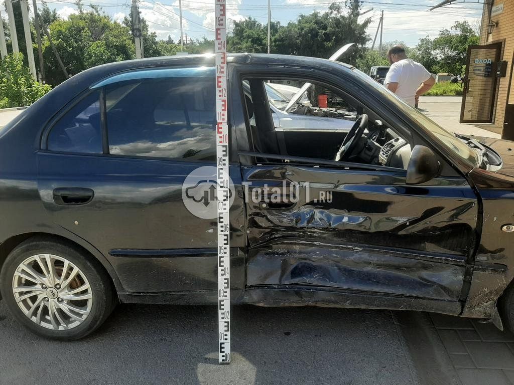Фото Hyundai Accent 14