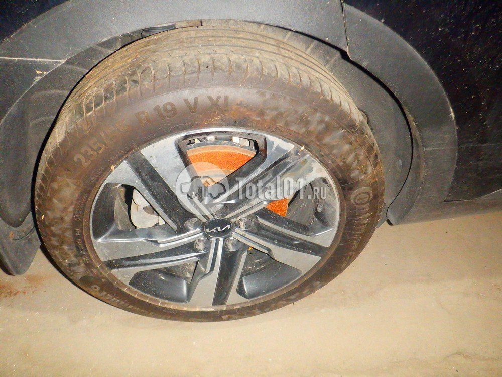 Фото KIA Sorento 28