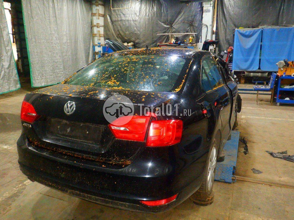 Фото Volkswagen Jetta 14