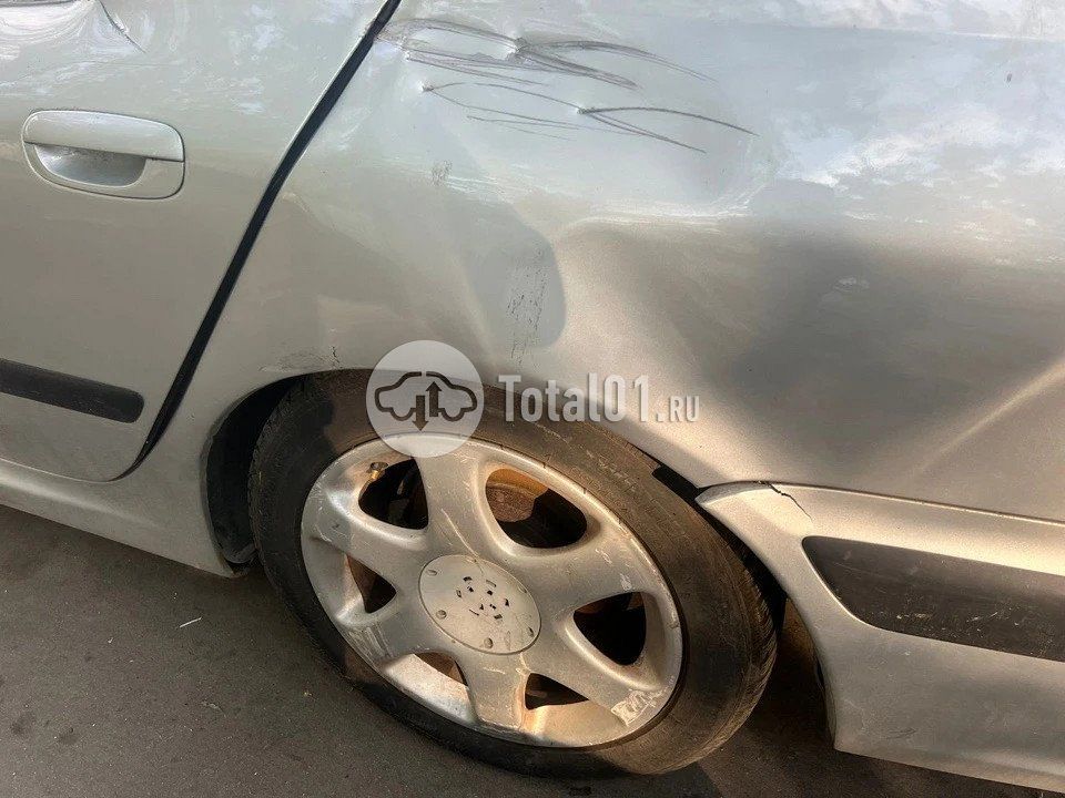 Фото Peugeot 607 18