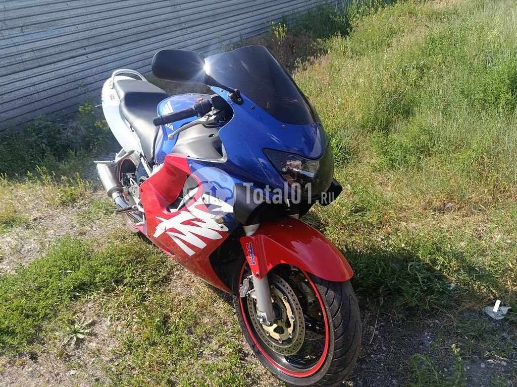 Фото Honda CBR600F 2
