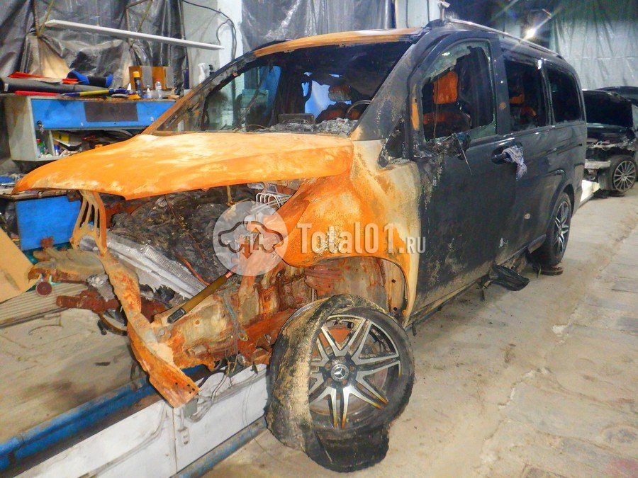 Фото Mercedes-Benz V-класс 10
