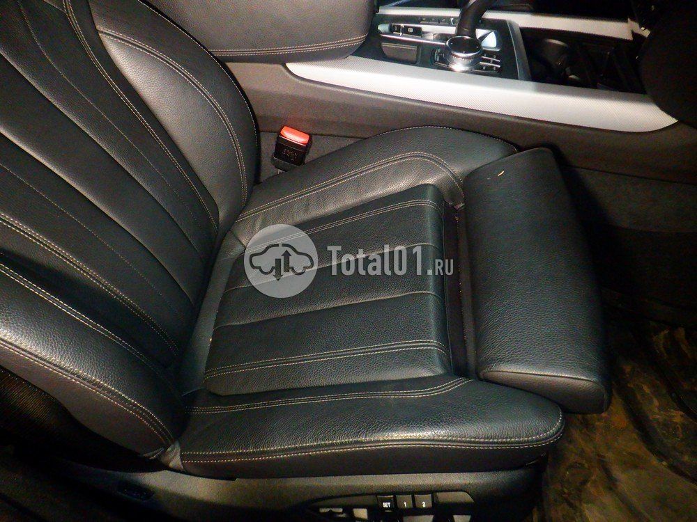 Фото BMW X5 40