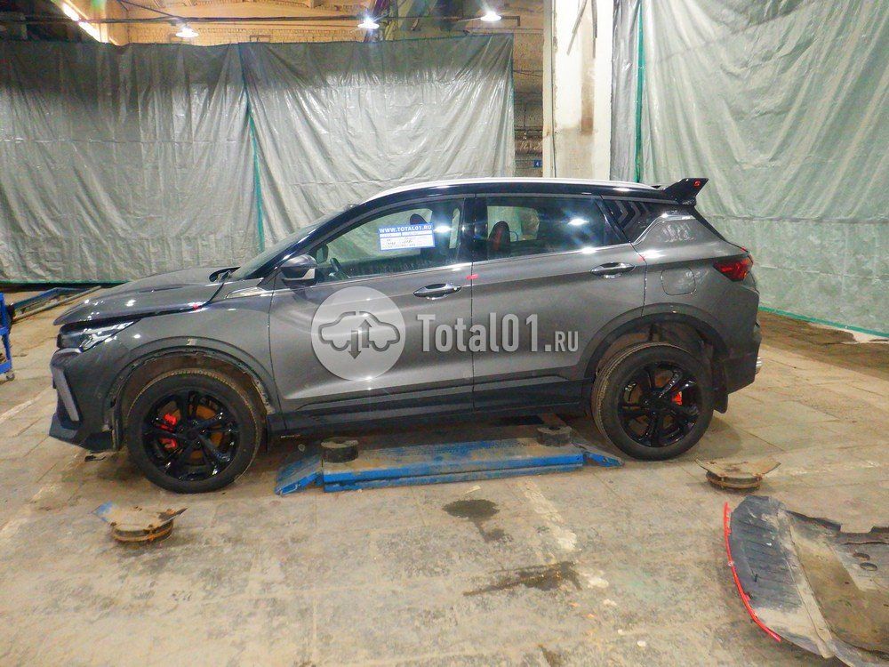 Фото Geely Coolray 6