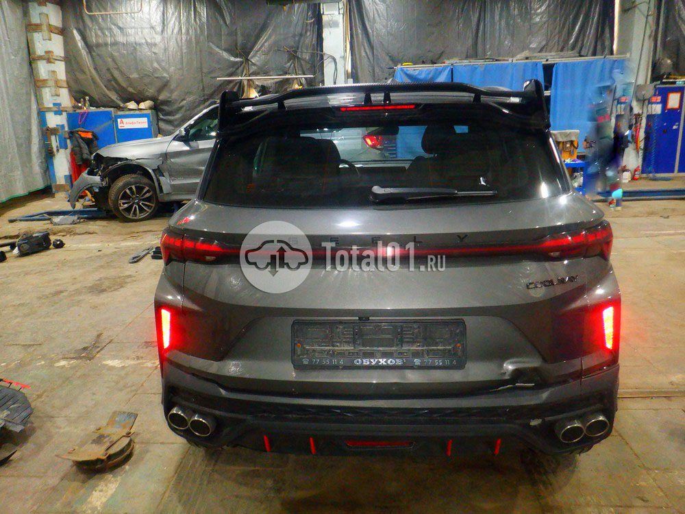 Фото Geely Coolray 10