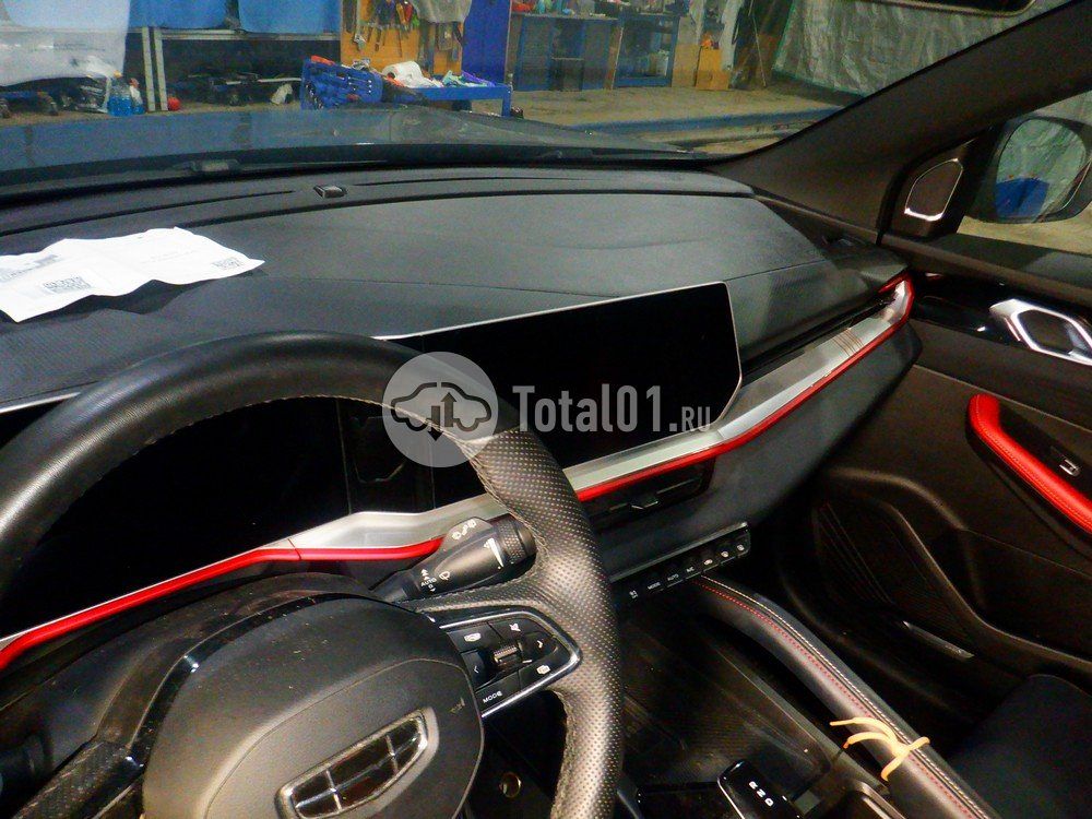 Фото Geely Coolray 34