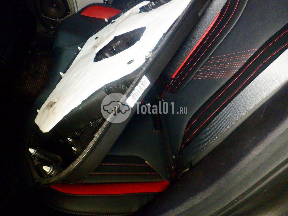 Фото Geely Coolray 48
