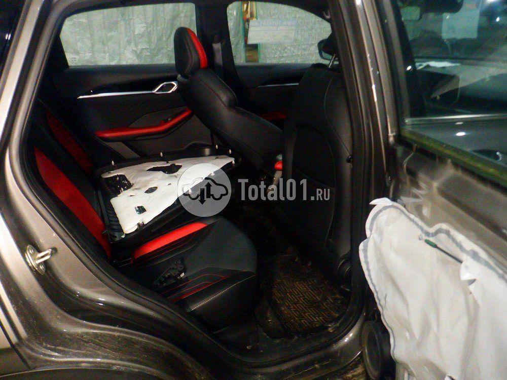 Фото Geely Coolray 72