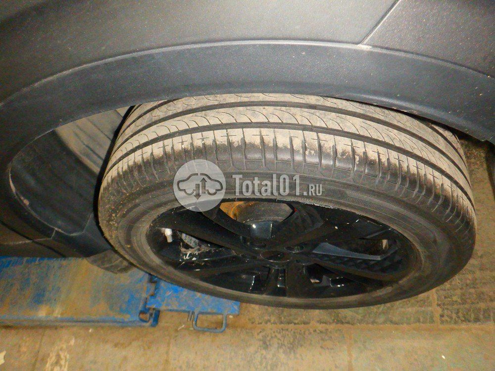 Фото Geely Coolray 174