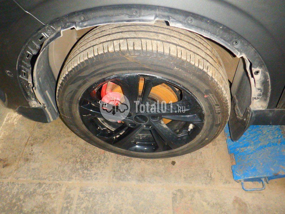Фото Geely Coolray 176
