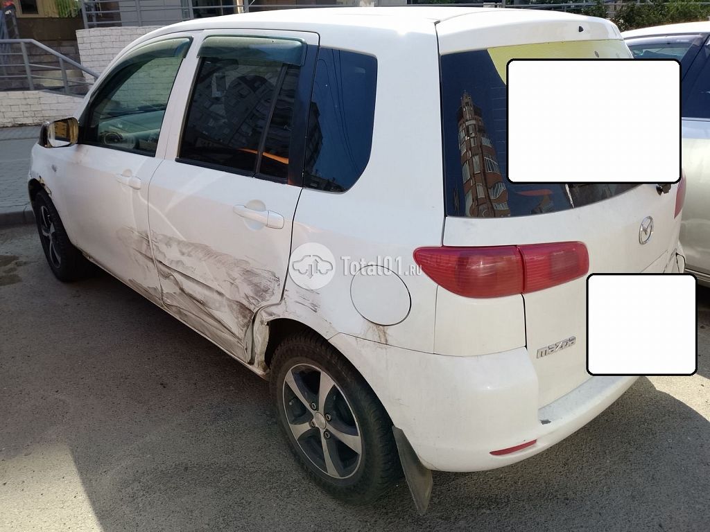 Фото Mazda Demio 6