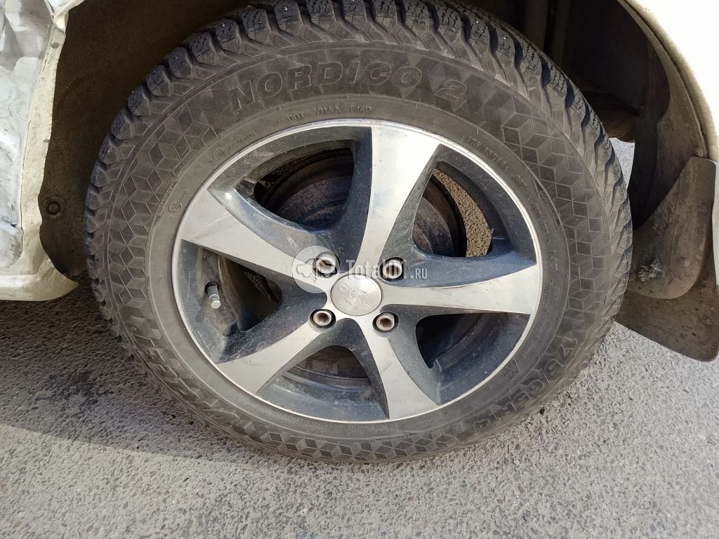 Фото Mazda Demio 38