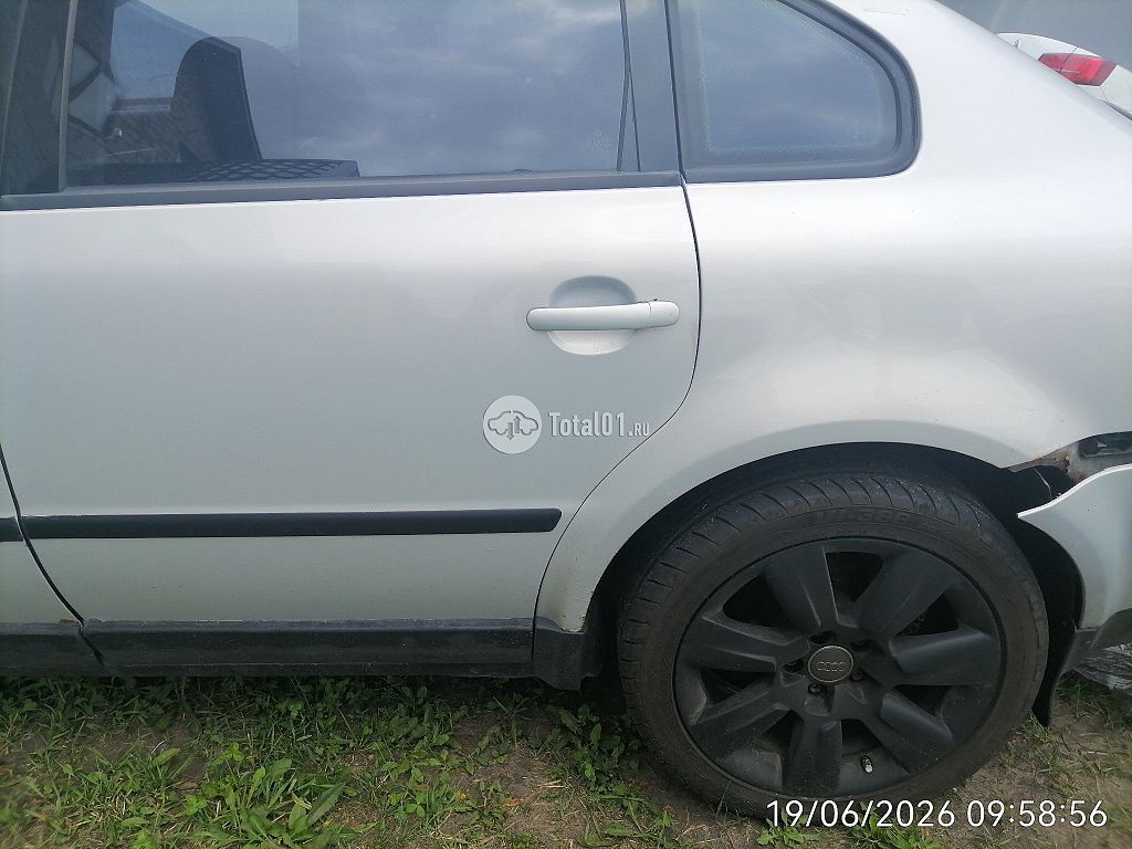 Фото Volkswagen Passat 32