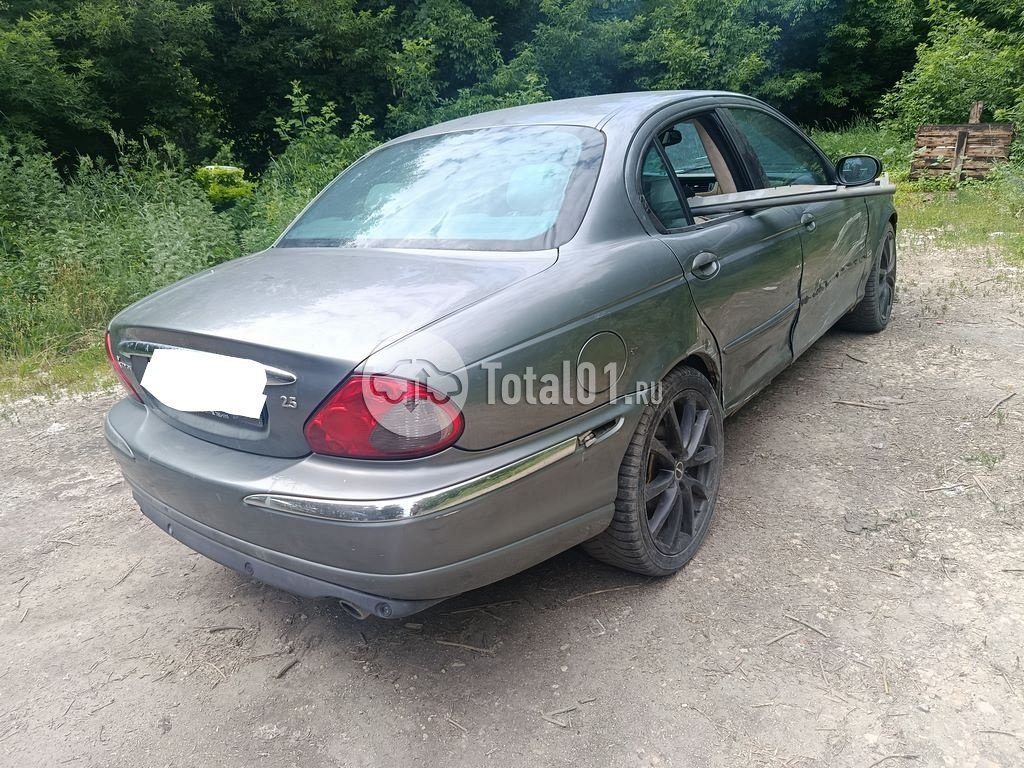Фото Jaguar X-type 8