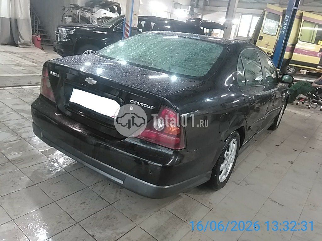 Фото Chevrolet Evanda 6