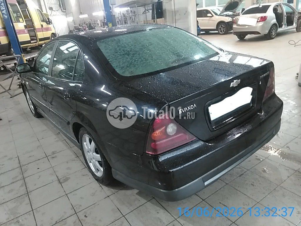 Фото Chevrolet Evanda 8
