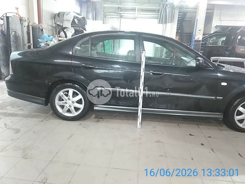 Фото Chevrolet Evanda 14