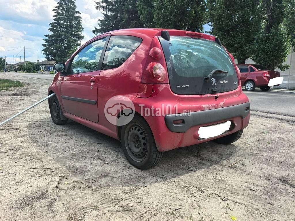 Фото Peugeot 107 6