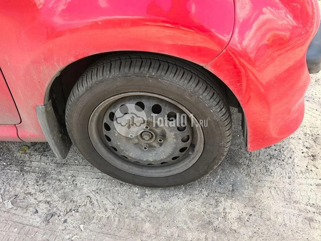 Фото Peugeot 107 10