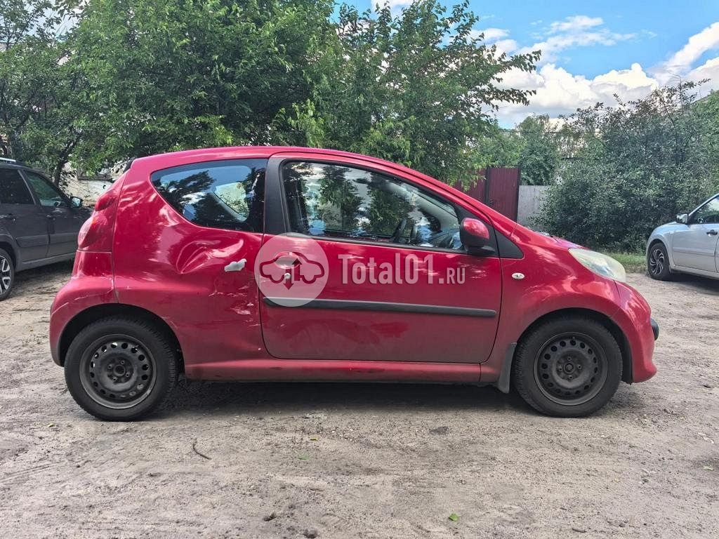 Фото Peugeot 107 20
