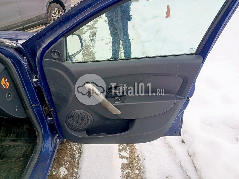 Фото Renault Logan 12
