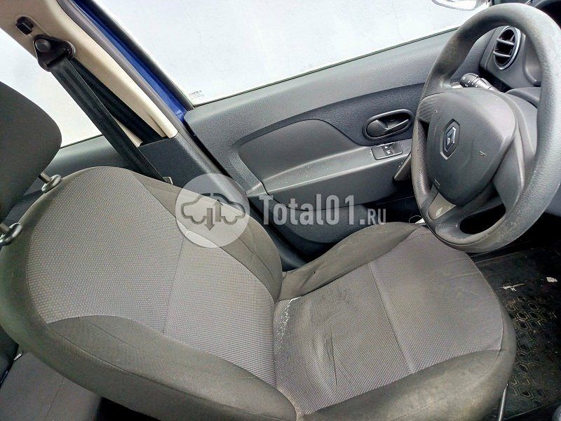 Фото Renault Logan 108