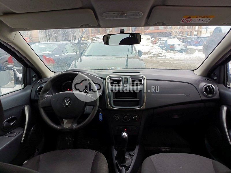 Фото Renault Logan 32