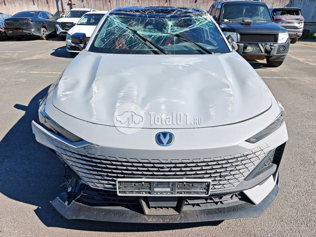 Фото Changan UNI-V 4