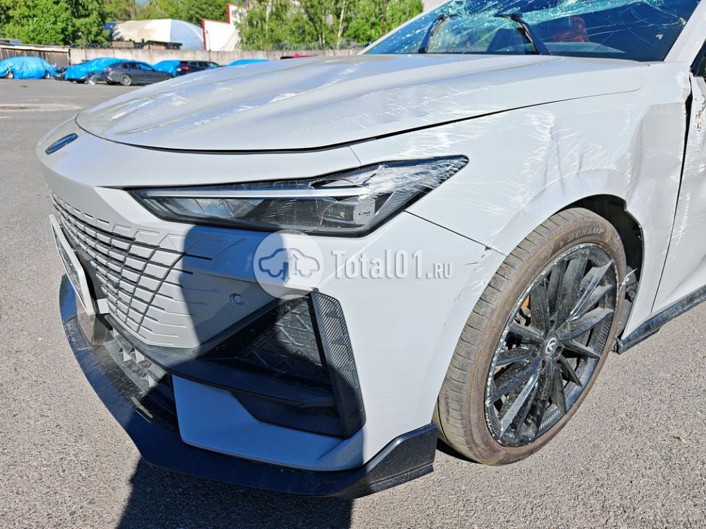 Фото Changan UNI-V 10