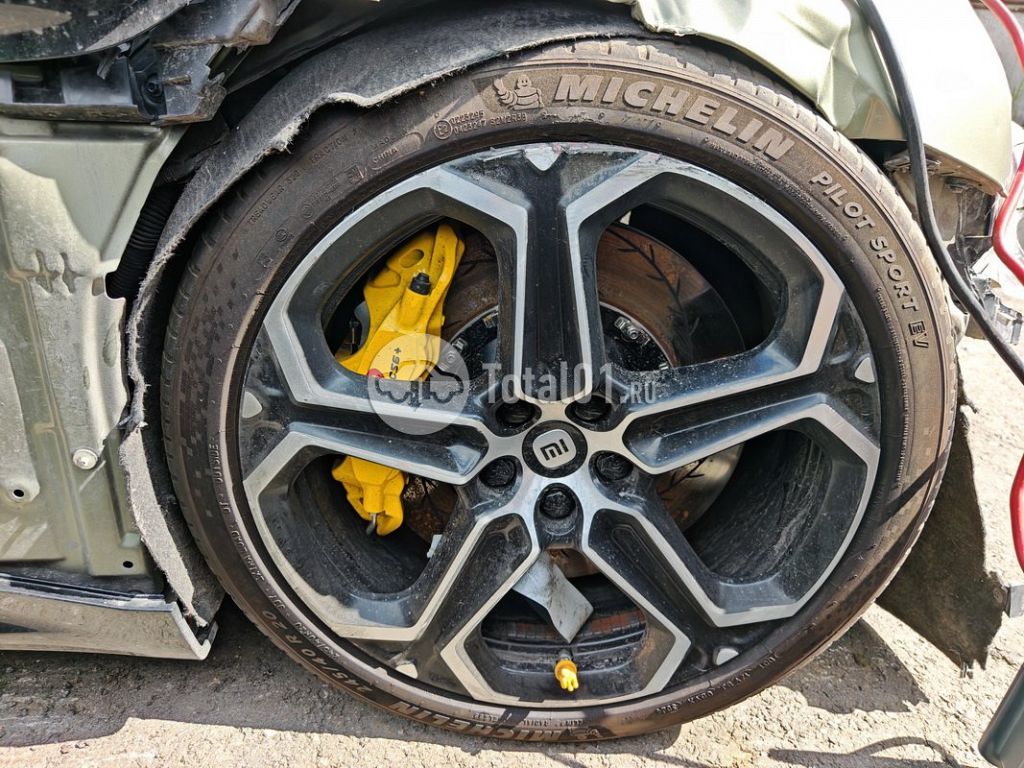 Фото Xiaomi SU7 188