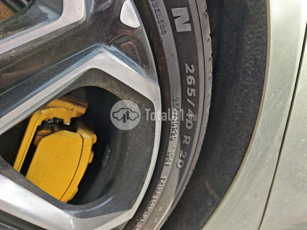 Фото Xiaomi SU7 196