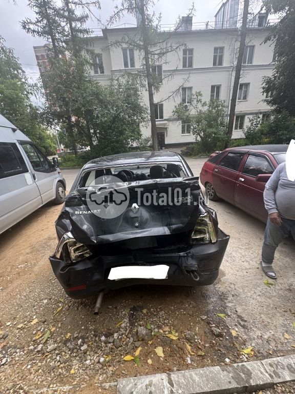 Фото Renault Logan 4