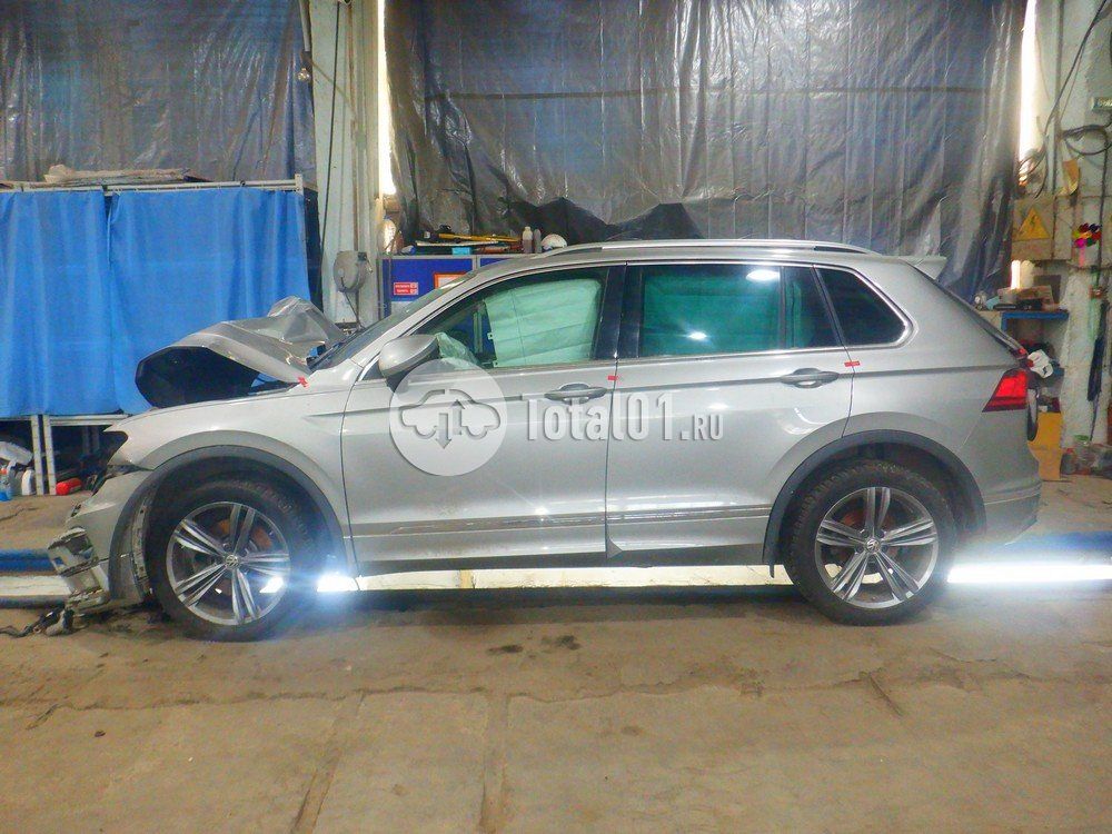 Фото Volkswagen Tiguan 8