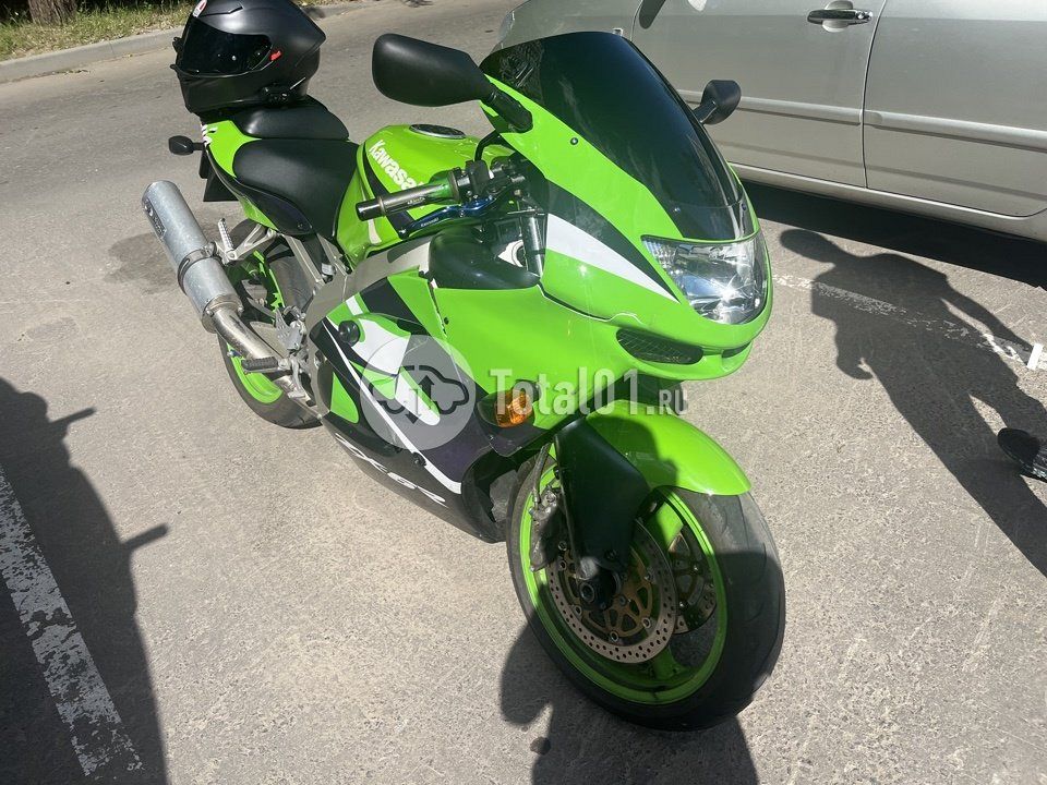 Фото Kawasaki ZX-9R 4