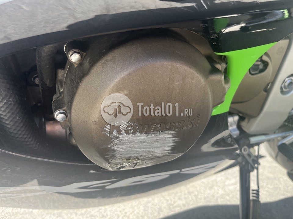 Фото Kawasaki ZX-9R 12