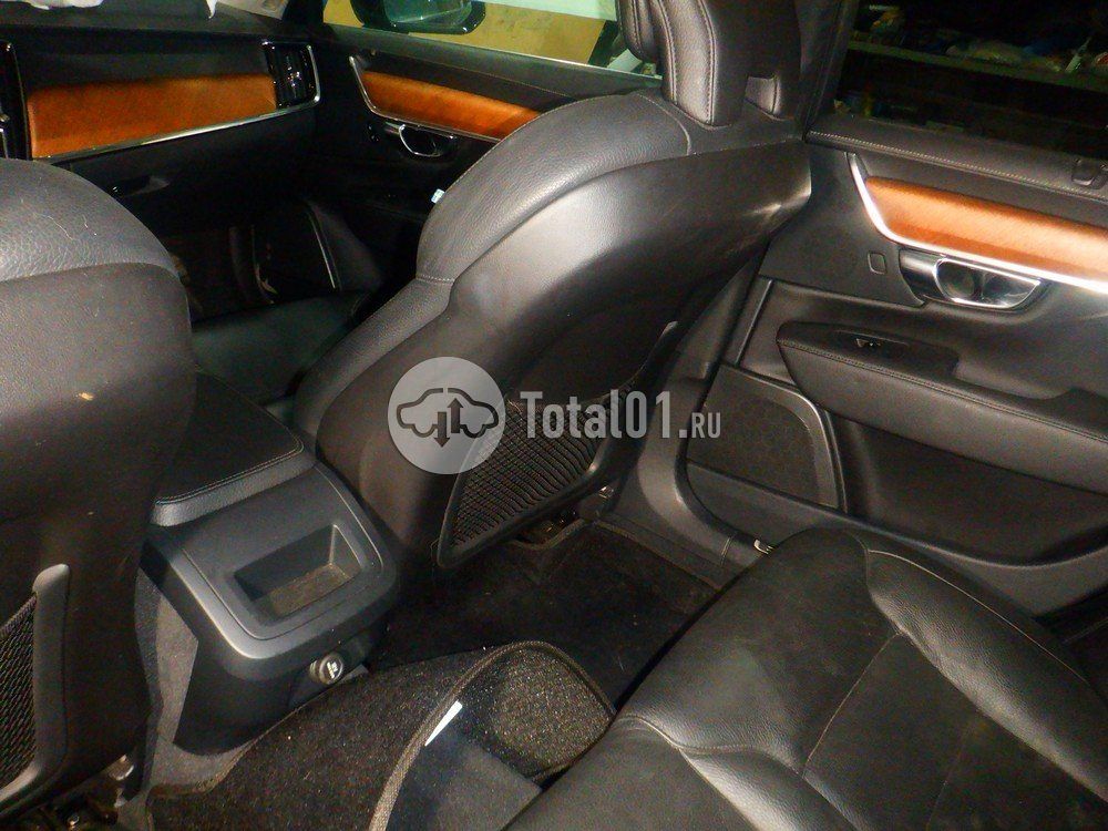 Фото Volvo S90 62