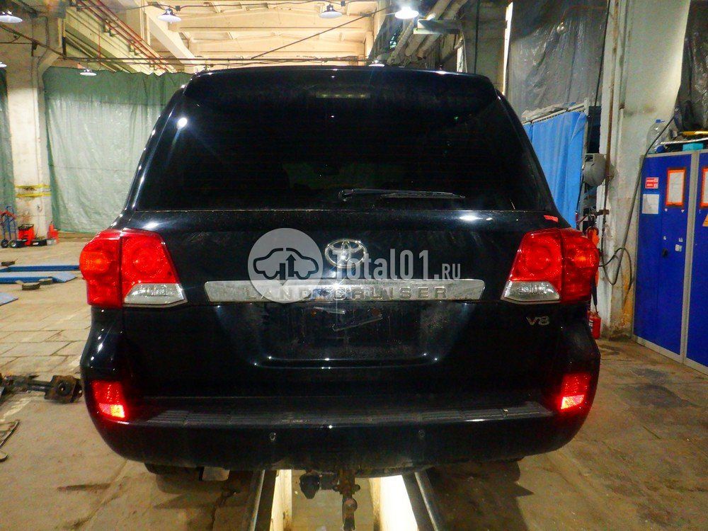 Фото Toyota Land Cruiser 12
