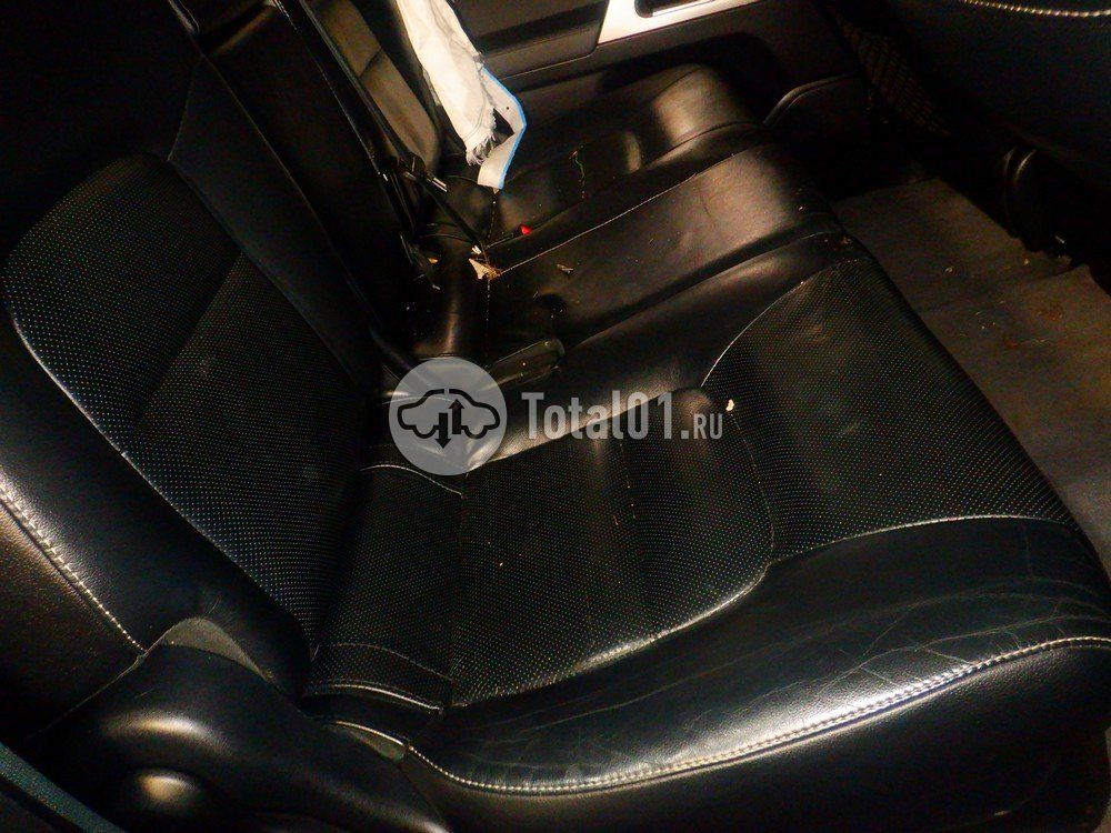 Фото Toyota Land Cruiser 108