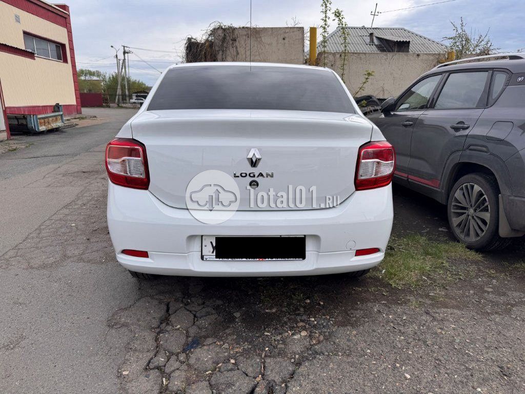 Фото Renault Logan 8