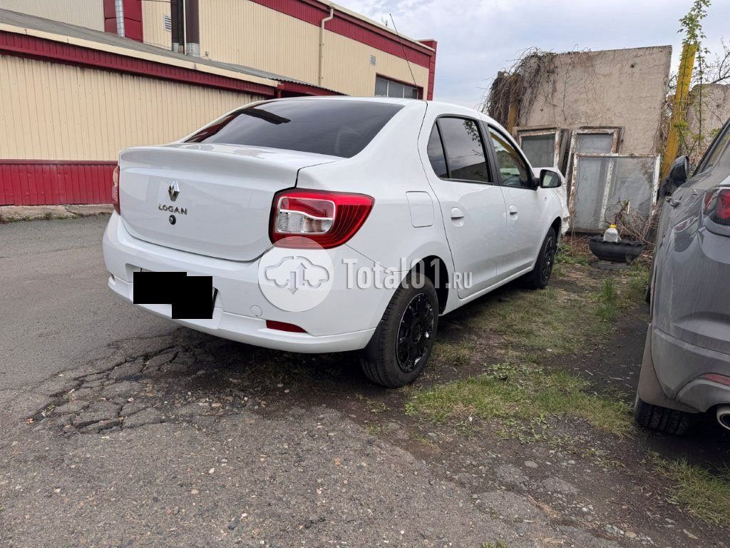 Фото Renault Logan 14