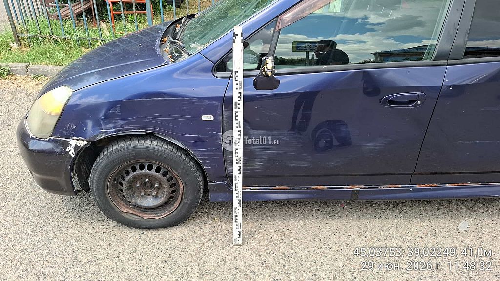 Фото Honda Stream 4