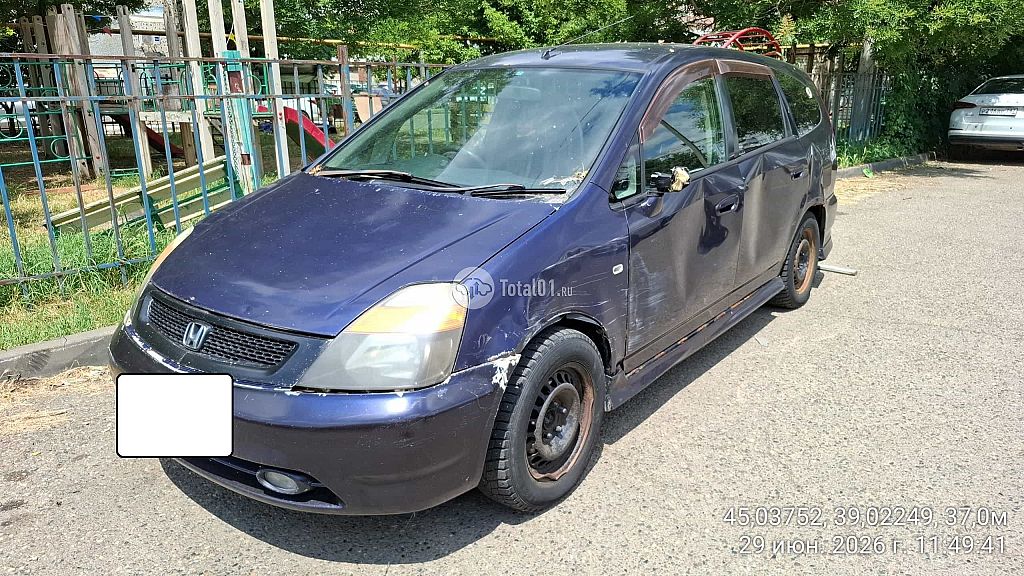 Фото Honda Stream 16